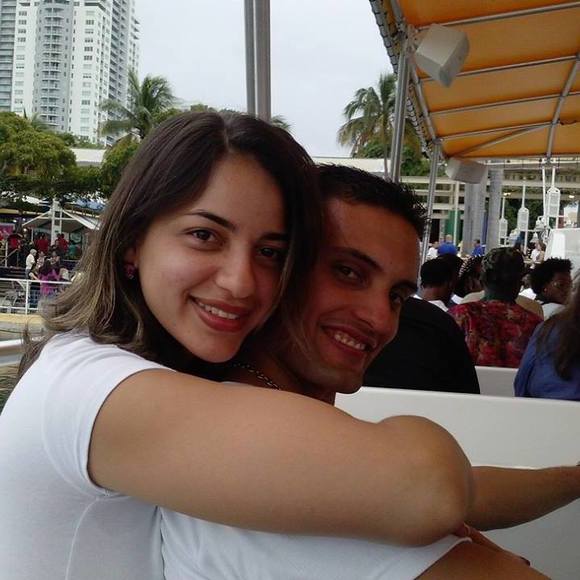 Meet your Posher, Ariel - Picture 1 of 1